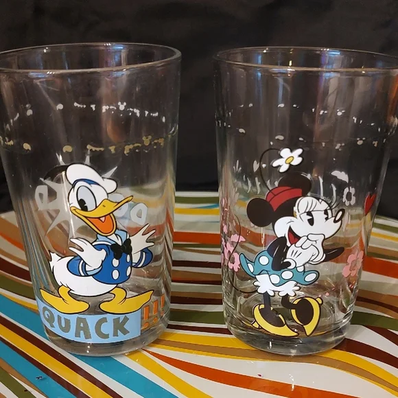Disney Donald and Minnie Glass Set - Blue and Red Highlights - Picture 1 of 6